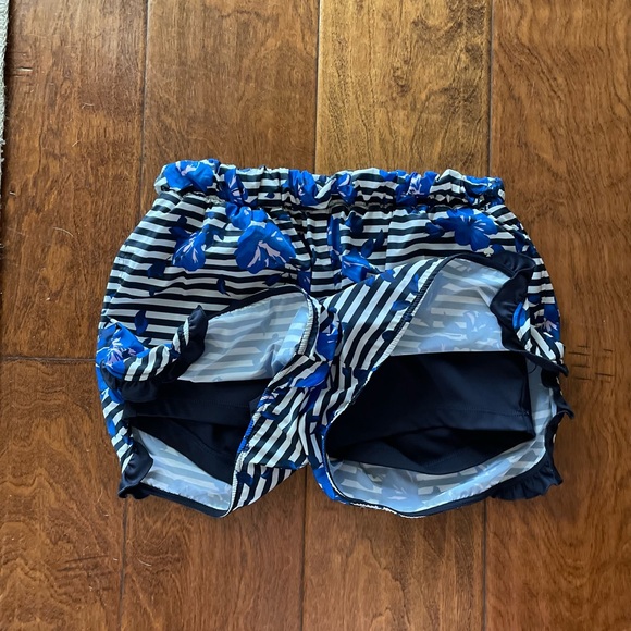 EUC kate spade Hibiscus Stripe short - Picture 3 of 6